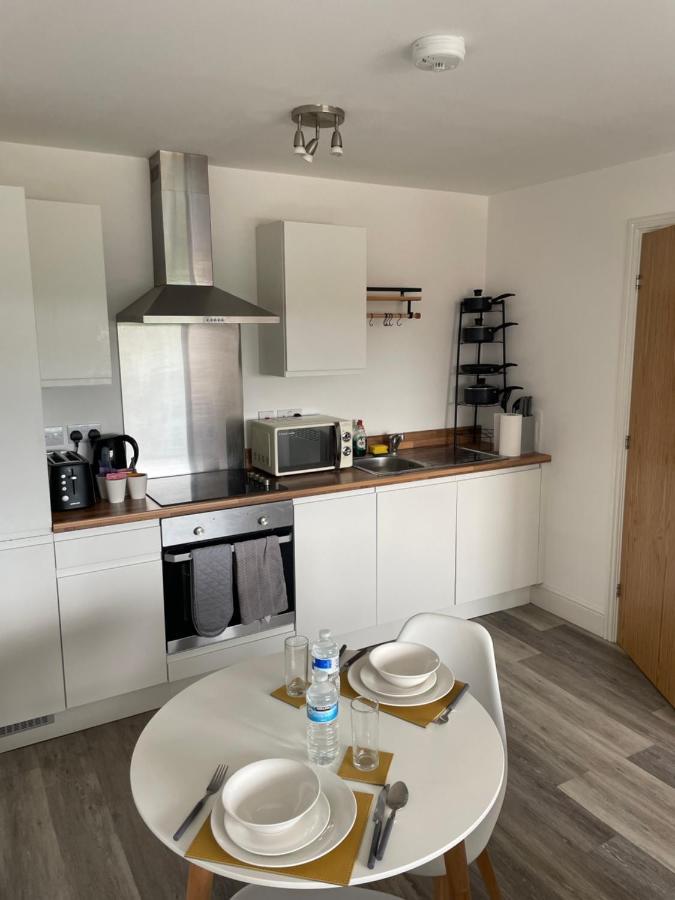 #0611 Two Bedroom Serviced Apartment - Free Parking Derby Dış mekan fotoğraf